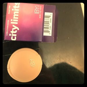 IBY CITY LIMITS Lush eyeshadow